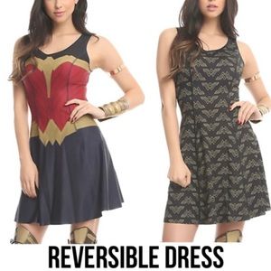 NWT HER UNIVERSE REVERSIBLE WONDER WOMAN DRESS